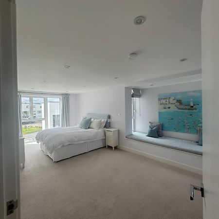 6 Ocean Gate Apartment New Quay エクステリア 写真