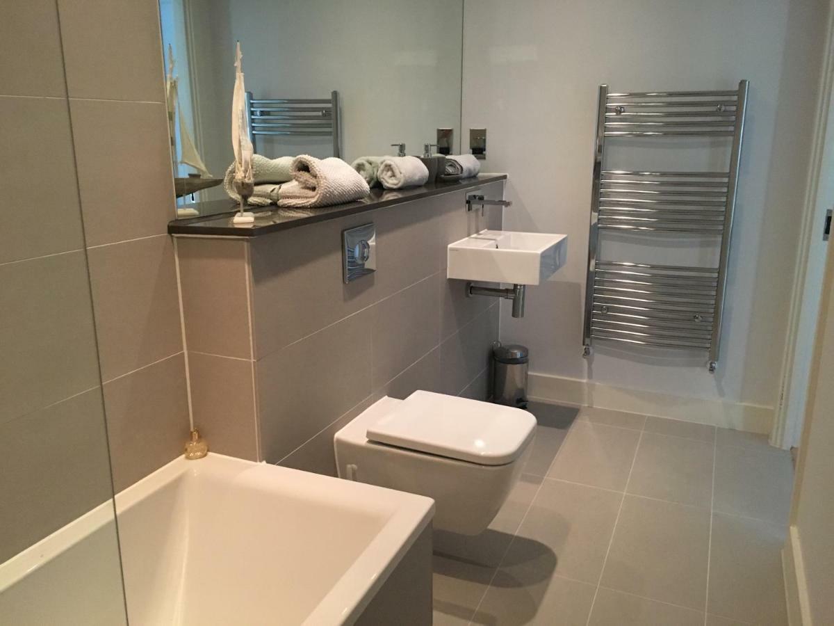 6 Ocean Gate Apartment New Quay エクステリア 写真